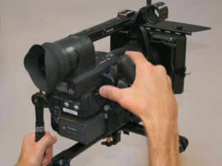 With HVX-200 handle braced for control manipulation